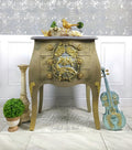 Birds and Gold Bombe Chest