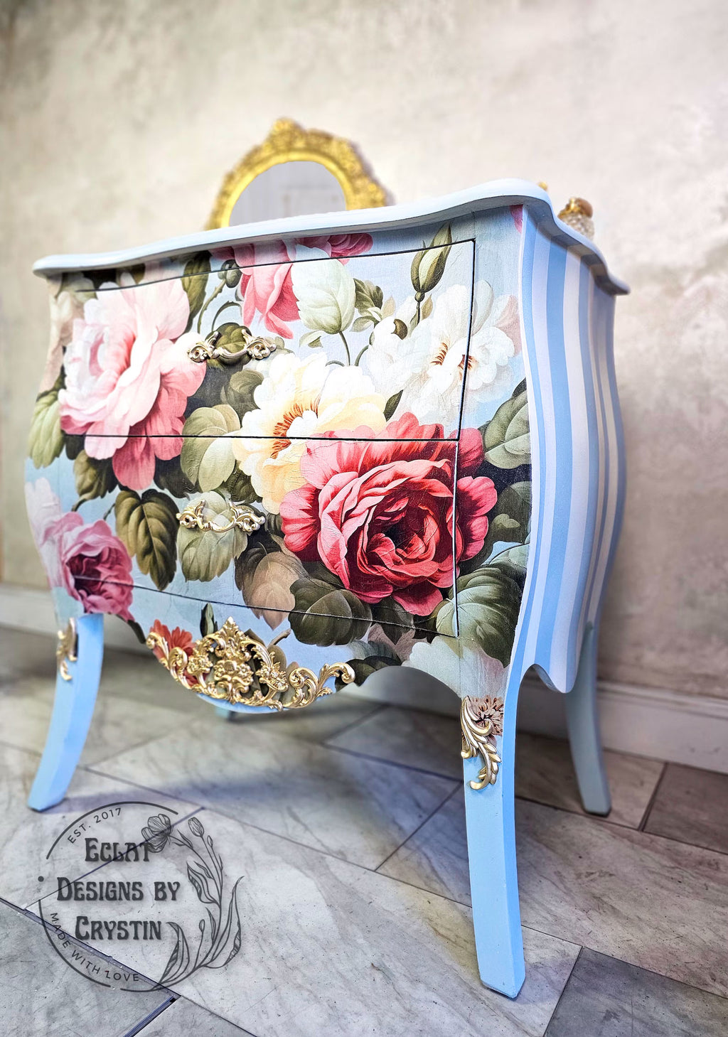 French Boutique Bombe Chest
