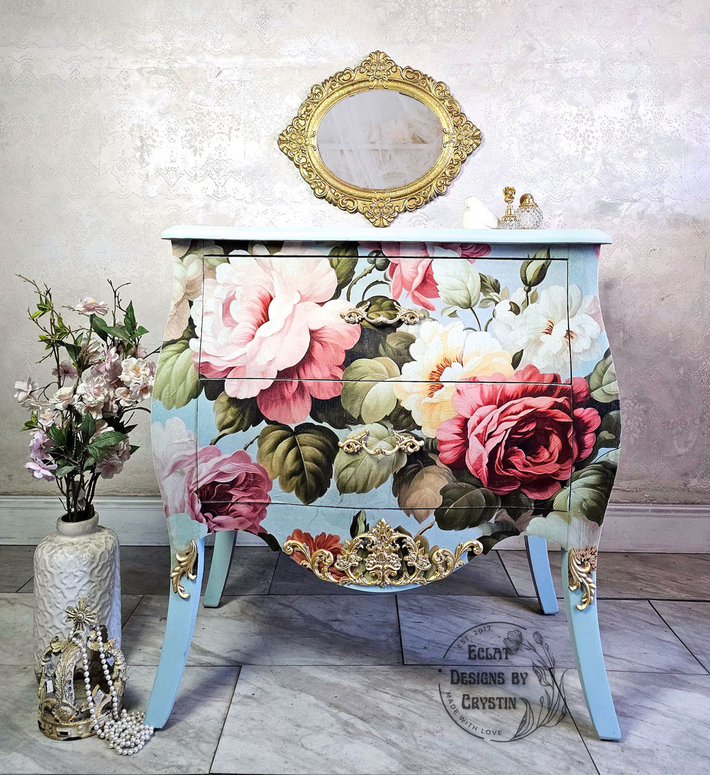 French Boutique Bombe Chest