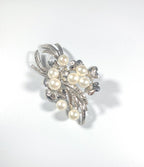 Fresh Water Pearl 18 kt White Gold Brooch