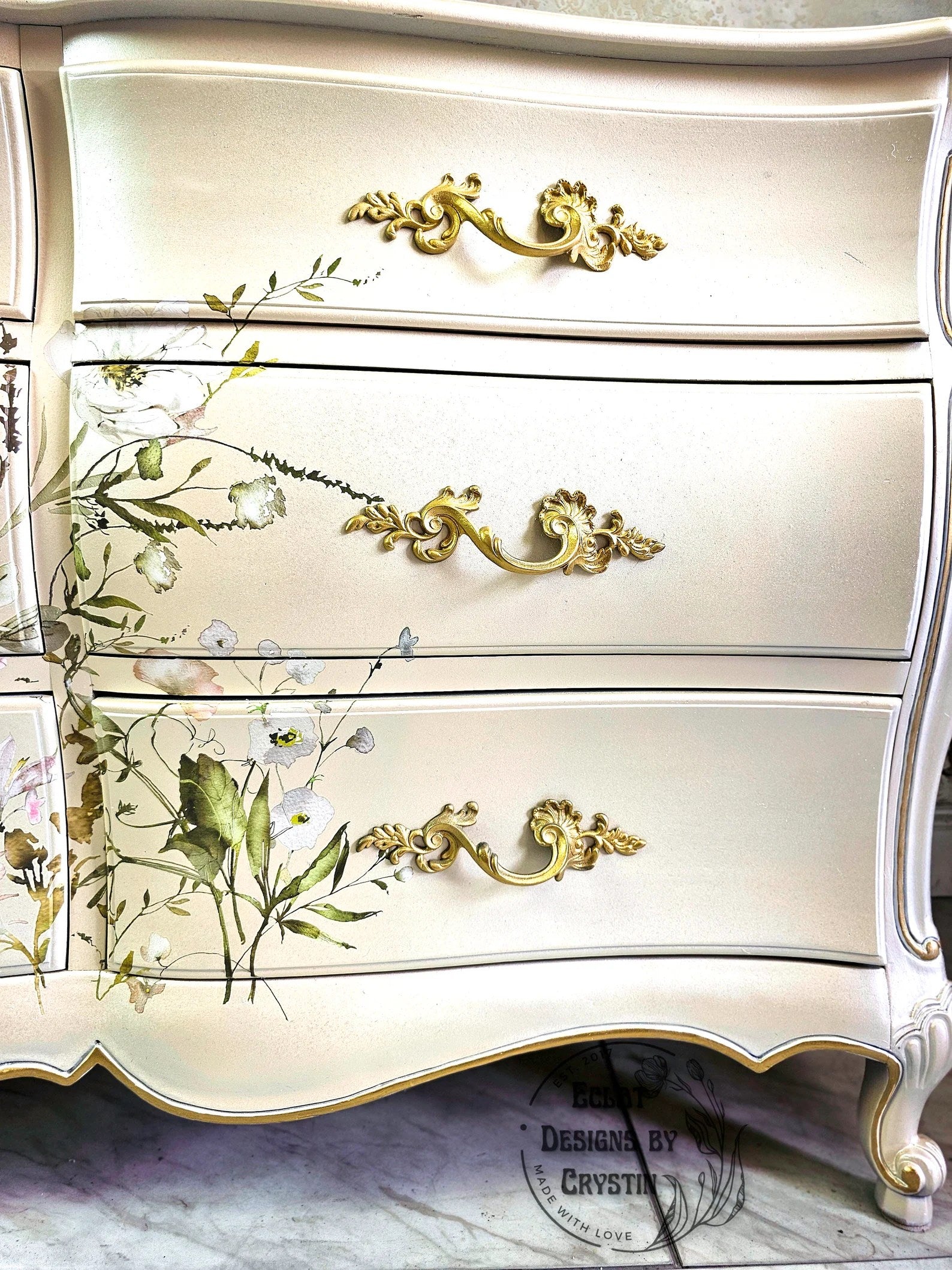 Pearly Floral Dresser