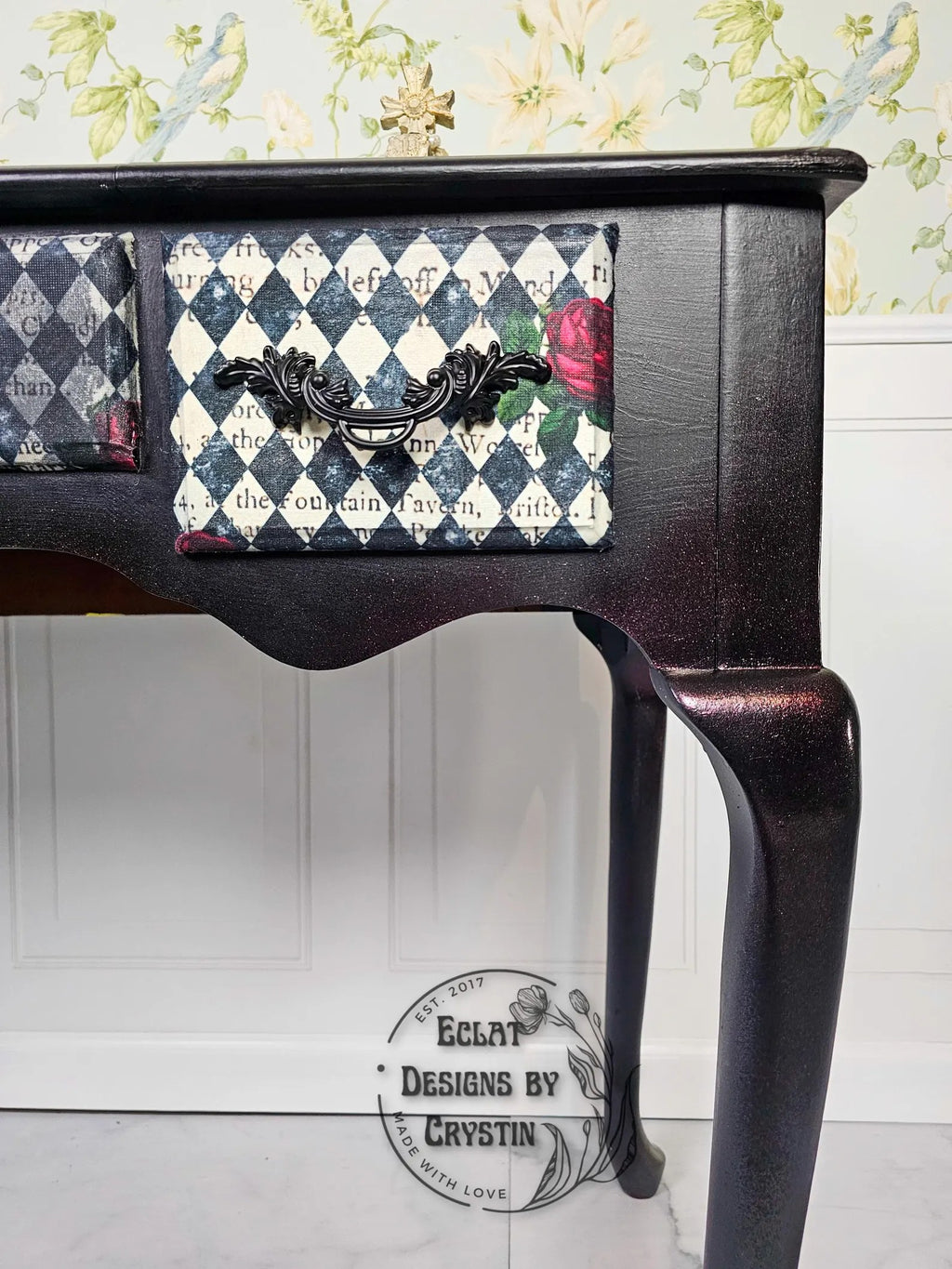 Queen of Hearts Court of Roses Vanity