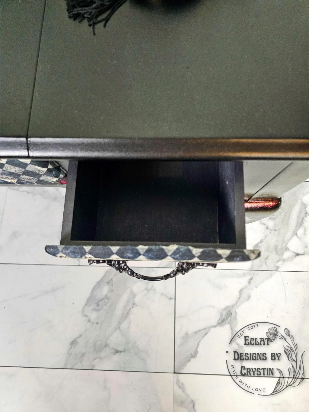 Queen of Hearts Court of Roses Vanity