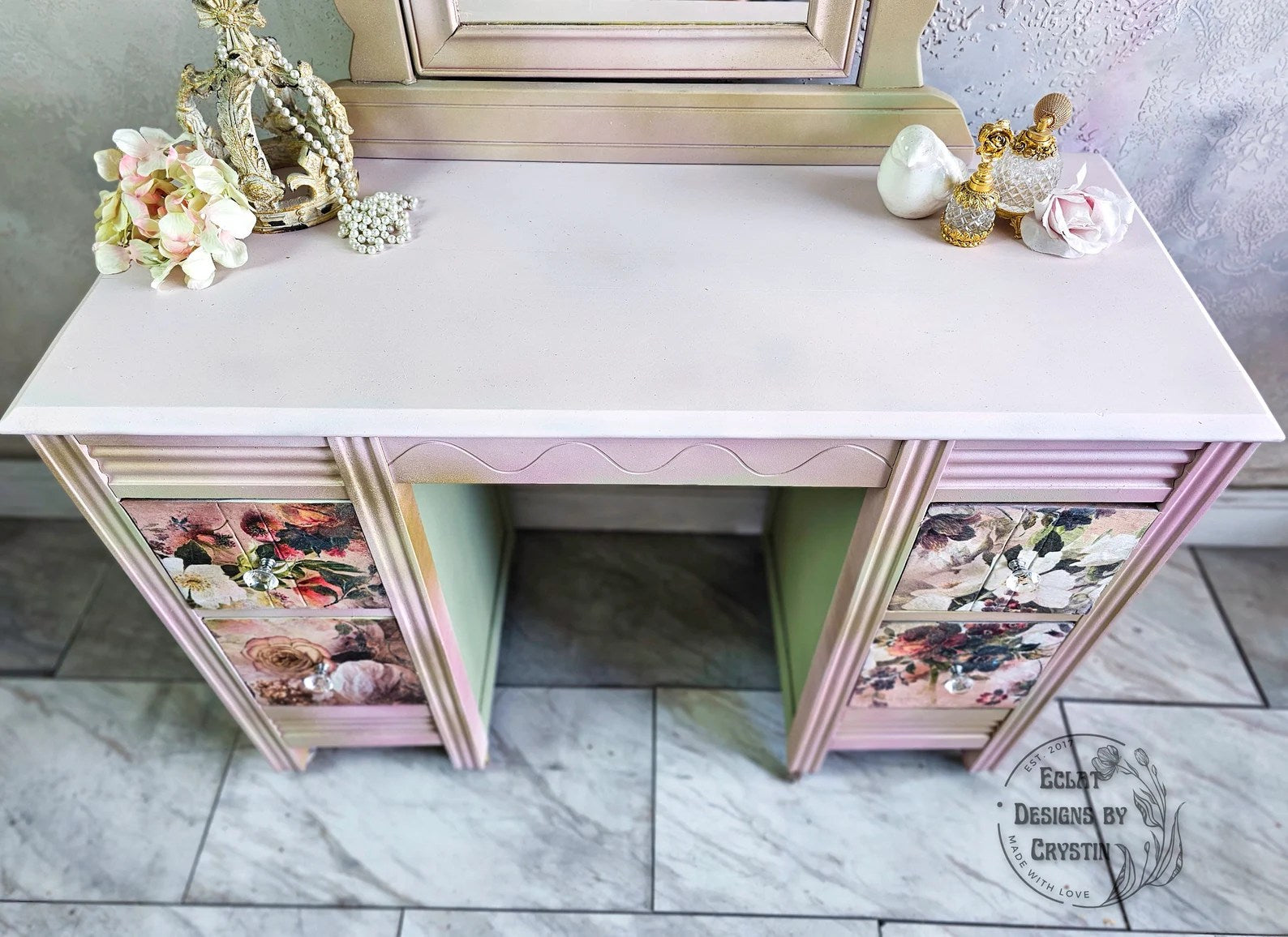 Romance in Bloom Vanity Table with Mirror